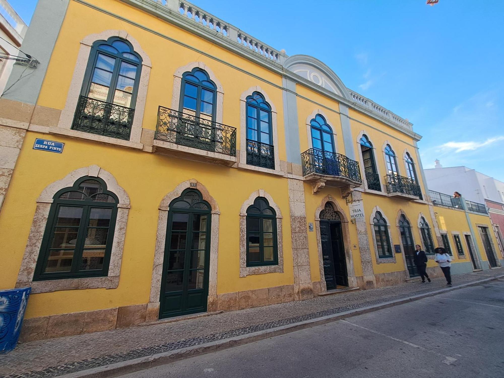 Tilia Hostel Faro Exterior photo